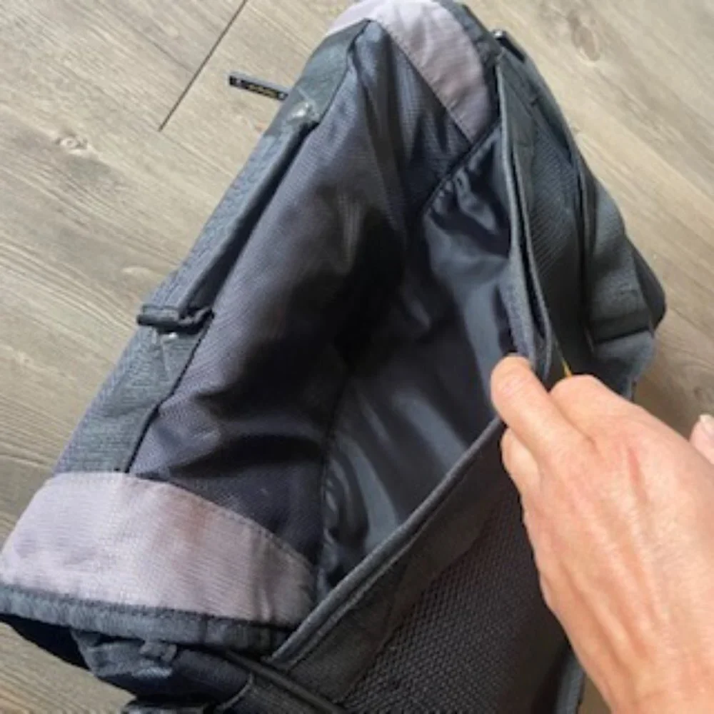 NWOT Targus UNISEX Laptop Briefcase